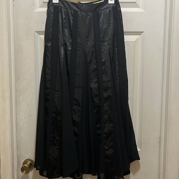 Yedida women’s skirt size 6 - Picture 5 of 8